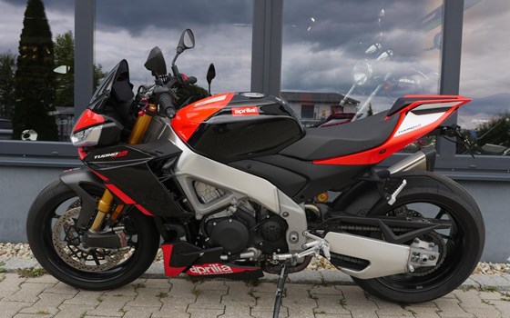 Gebrauchtmotorrad Aprilia Tuono V4 1100 Factory - Bild 2