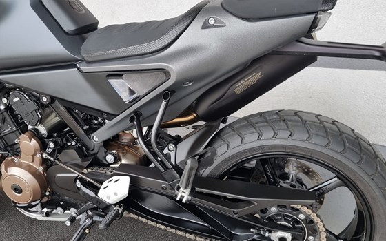 Gebrauchtmotorrad Husqvarna Svartpilen 801 - Bild 6