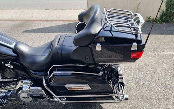 Gebrauchtmotorrad Harley-Davidson Electra Glide Classic FLHTC - Bild 2