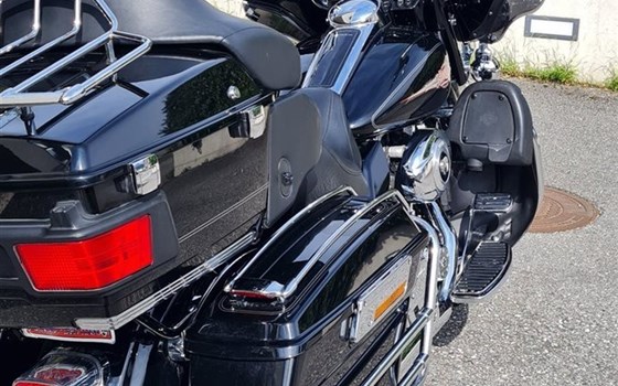 Gebrauchtmotorrad Harley-Davidson Electra Glide Classic FLHTC - Bild 7