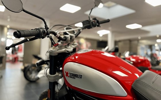 Gebrauchtmotorrad Ducati Scrambler Desert Sled - Bild 7