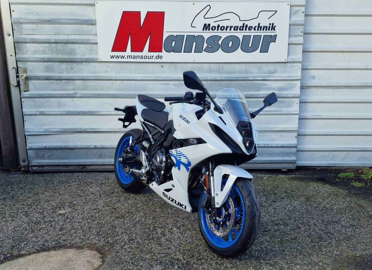 Suzuki GSX-8R