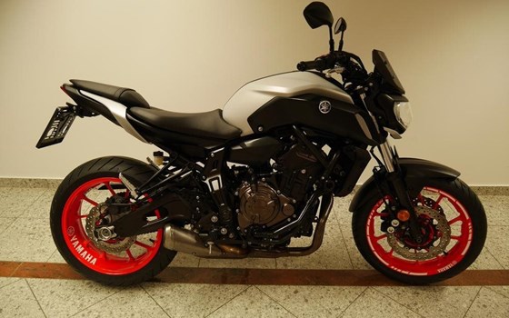 Gebrauchtmotorrad Yamaha MT-07 35kW - Bild 8