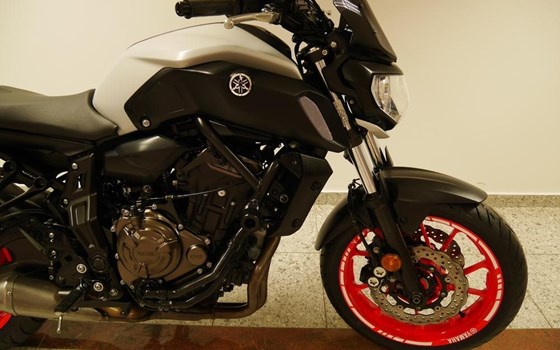 Gebrauchtmotorrad Yamaha MT-07 35kW - Bild 10