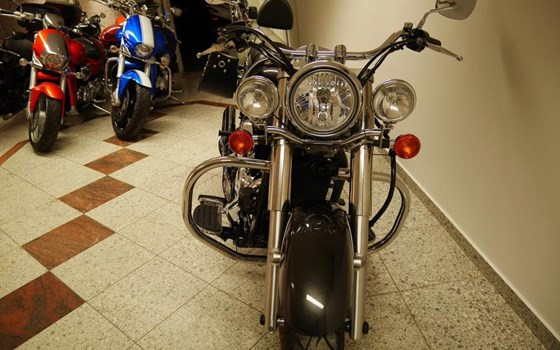 Gebrauchtmotorrad Kawasaki VN 900 Classic - Bild 3