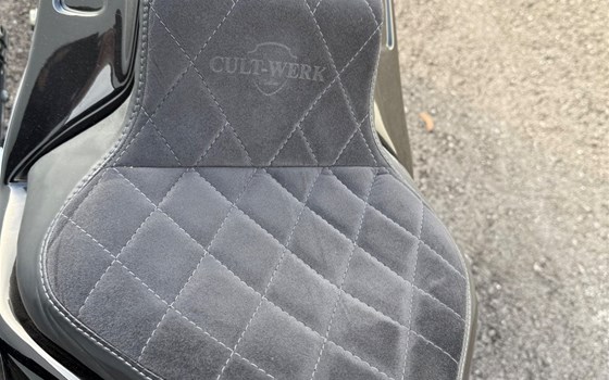 Gebrauchtmotorrad Harley-Davidson Softail Fat Boy 114 FLFBS - Bild 12