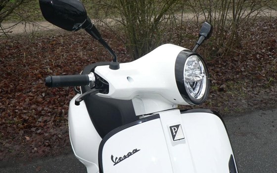 Neufahrzeug Vespa GTS 125 - Bild 6