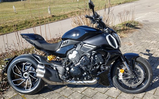 Neufahrzeug Ducati Diavel V4 - Bild 1