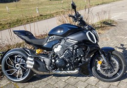 Neumotorrad Ducati Diavel V4