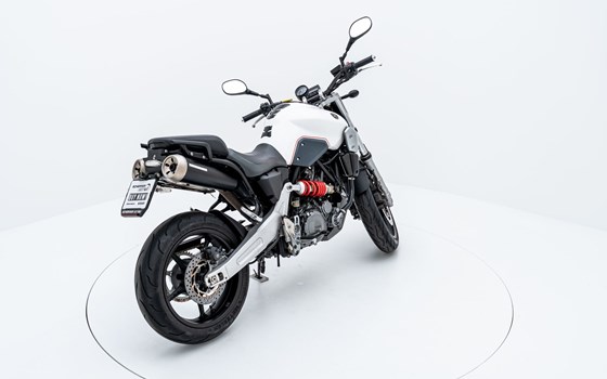 Motorrad Occasion Yamaha MT-03 - Bild 3