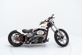 Harley-Davidson Softtail Rocker FXCW