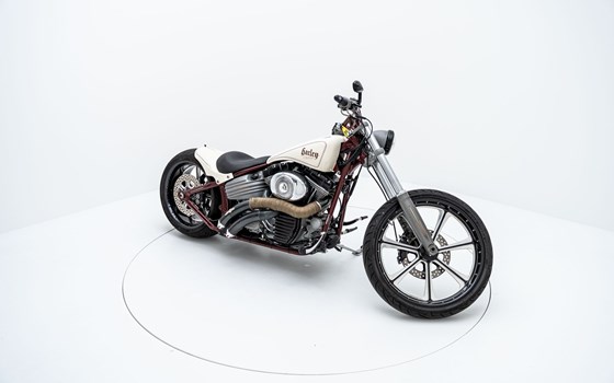 Motorrad Occasion Harley-Davidson Softtail Rocker FXCW - Bild 5