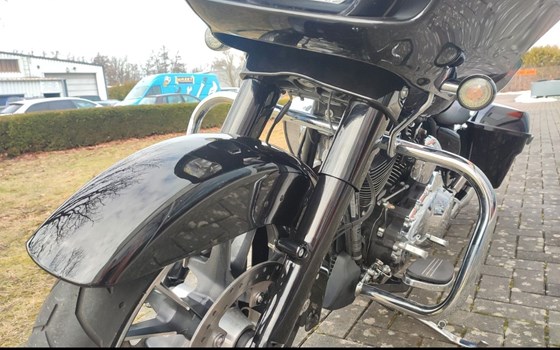 Gebrauchtmotorrad Harley-Davidson Road Glide Ultra - Bild 10