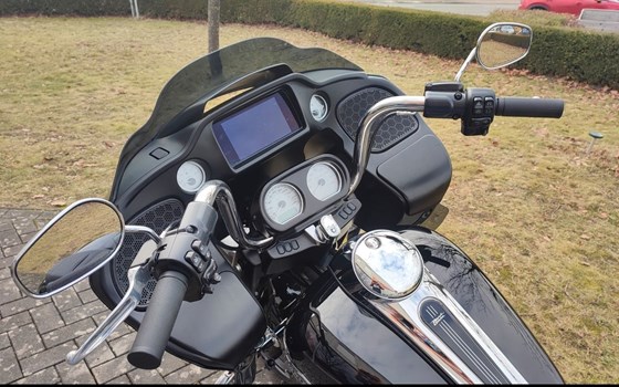 Gebrauchtmotorrad Harley-Davidson Road Glide Ultra - Bild 15