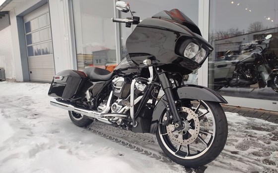 Gebrauchtmotorrad Harley-Davidson Road Glide Ultra - Bild 2