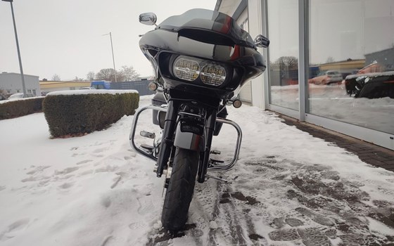 Gebrauchtmotorrad Harley-Davidson Road Glide Ultra - Bild 3