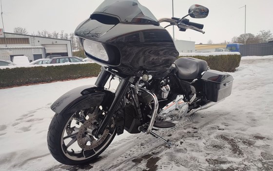 Gebrauchtmotorrad Harley-Davidson Road Glide Ultra - Bild 4