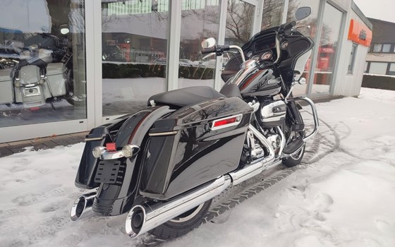 Gebrauchtmotorrad Harley-Davidson Road Glide Ultra - Bild 5