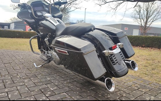 Gebrauchtmotorrad Harley-Davidson Road Glide Ultra - Bild 6