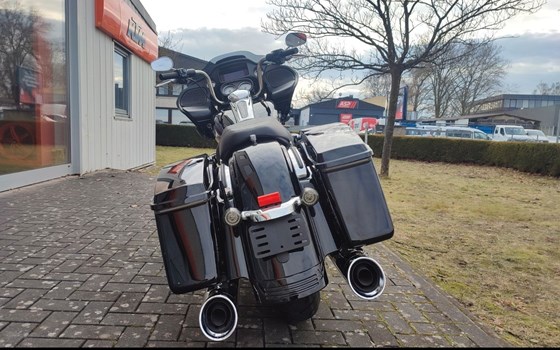 Gebrauchtmotorrad Harley-Davidson Road Glide Ultra - Bild 7