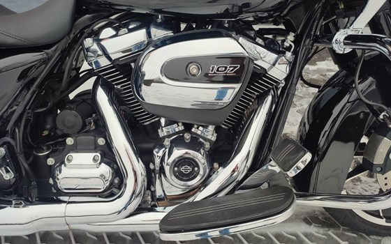 Gebrauchtmotorrad Harley-Davidson Road Glide Ultra - Bild 8