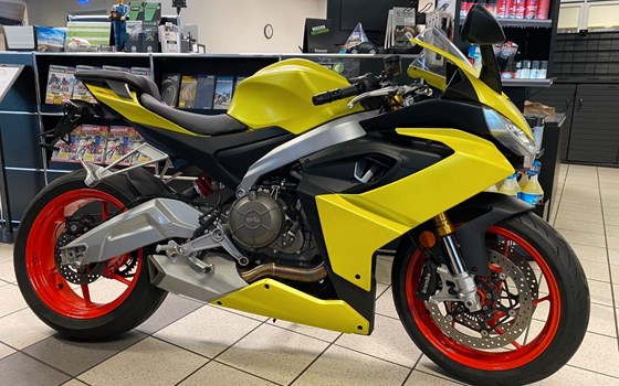 Gebrauchtmotorrad Aprilia RS 660 - Bild 1