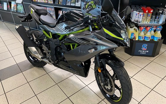 Neufahrzeug Kawasaki Ninja 125 - Bild 1