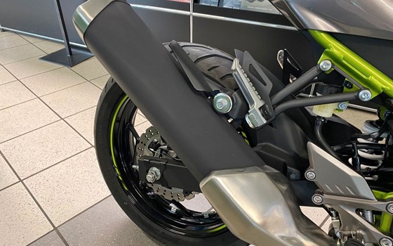 Neufahrzeug Kawasaki Ninja 125 - Bild 10
