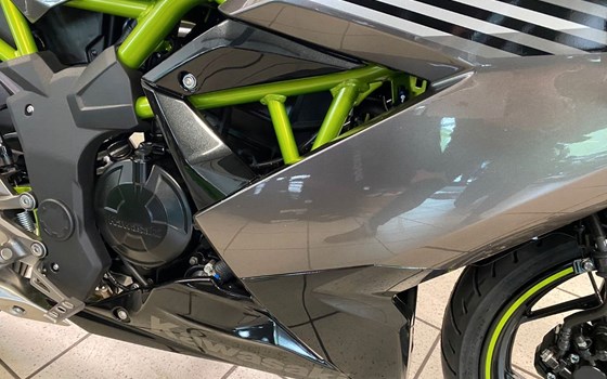 Neufahrzeug Kawasaki Ninja 125 - Bild 9