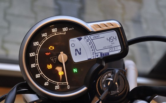 Gebrauchtmotorrad Triumph Scrambler 400 X - Bild 11