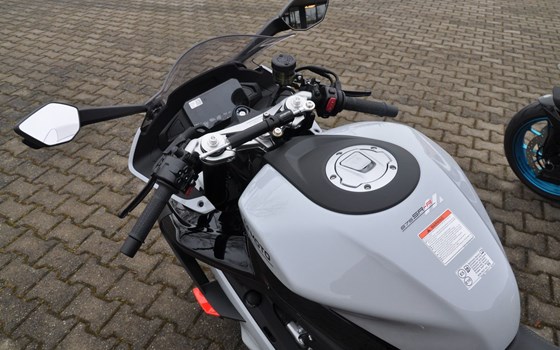 Neufahrzeug CFMOTO 675SR-R - Bild 13