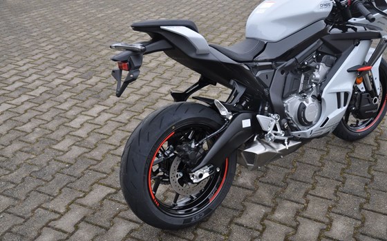 Neufahrzeug CFMOTO 675SR-R - Bild 5