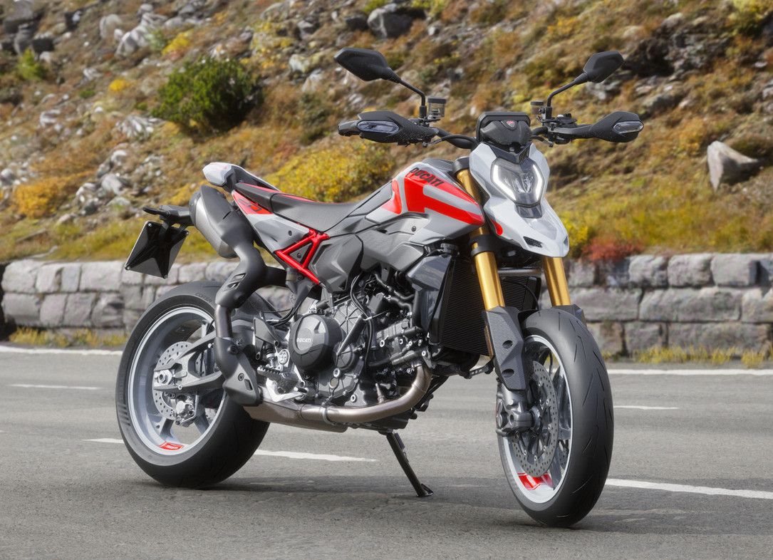 Ducati Hypermotard V2 SP