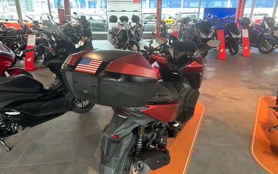 Gebrauchtmotorrad Honda Forza 125 - Bild 5