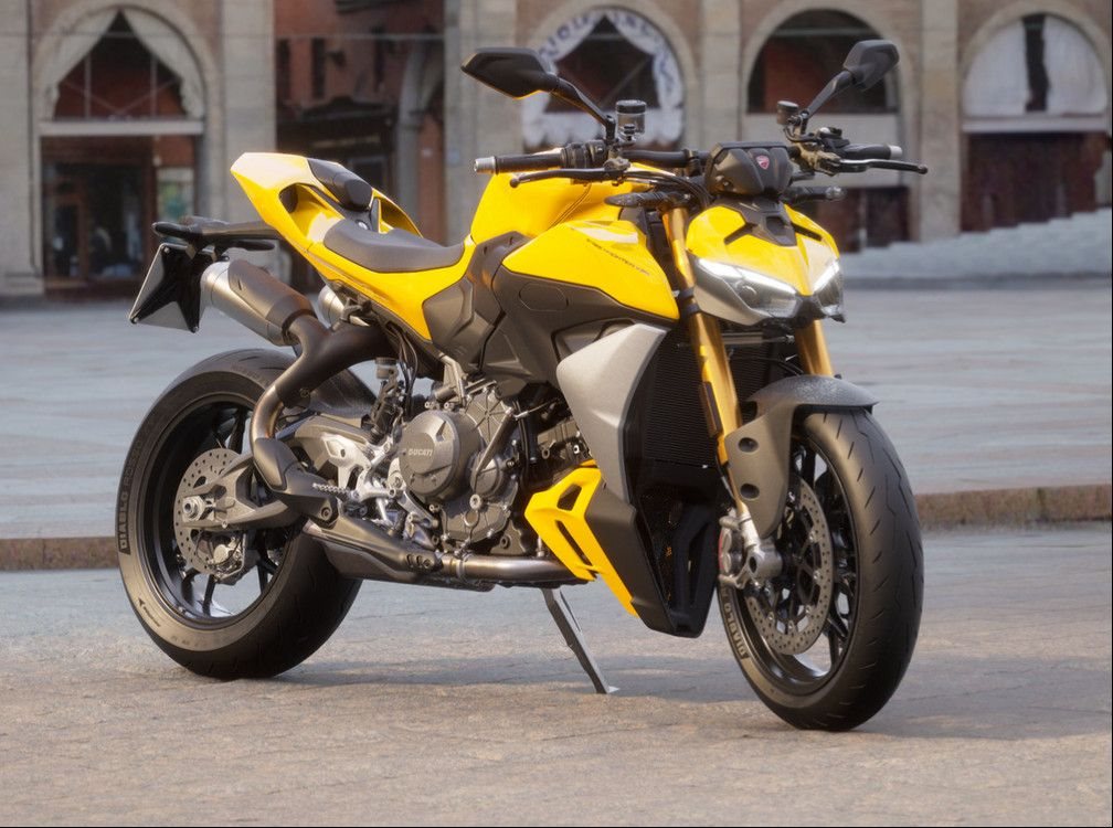 Ducati Streetfighter V2 S