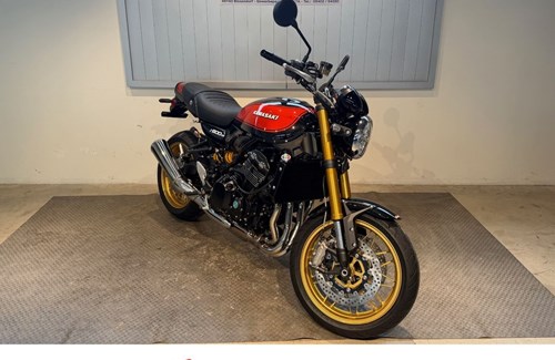 Neumotorrad Kawasaki Z900 RS SE