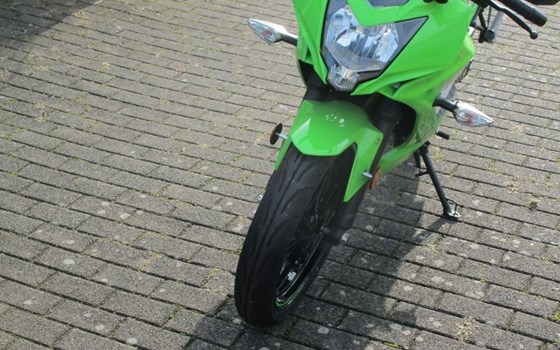Neufahrzeug Kawasaki Ninja 125 - Bild 8