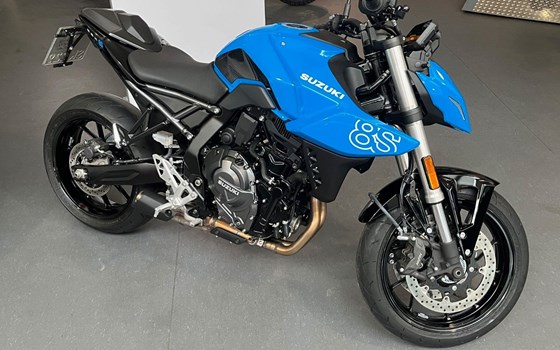 Gebrauchtmotorrad Suzuki GSX-8S - Bild 1