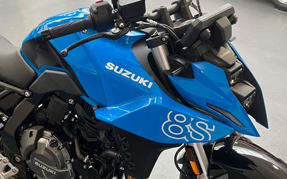 Gebrauchtmotorrad Suzuki GSX-8S - Bild 2