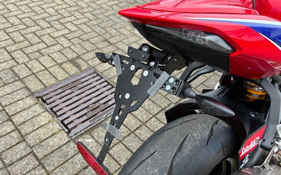 Gebrauchtmotorrad Honda CBR1000RR-R Fireblade SP - Bild 9