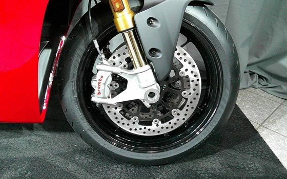 Neufahrzeug Ducati Panigale V2 S - Bild 9