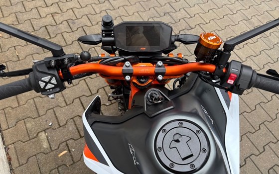 Gebrauchtmotorrad KTM 890 Duke R - Bild 13