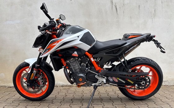 Gebrauchtmotorrad KTM 890 Duke R - Bild 3
