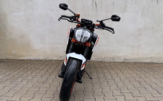 Gebrauchtmotorrad KTM 890 Duke R - Bild 6