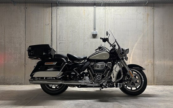 Gebrauchtmotorrad Harley-Davidson Road King Police FLHP - Bild 1
