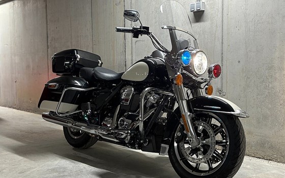 Gebrauchtmotorrad Harley-Davidson Road King Police FLHP - Bild 2