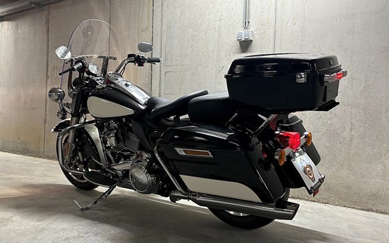 Gebrauchtmotorrad Harley-Davidson Road King Police FLHP - Bild 4
