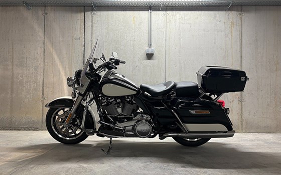 Gebrauchtmotorrad Harley-Davidson Road King Police FLHP - Bild 6