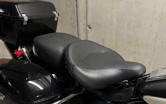 Gebrauchtmotorrad Harley-Davidson Road King Police FLHP - Bild 7