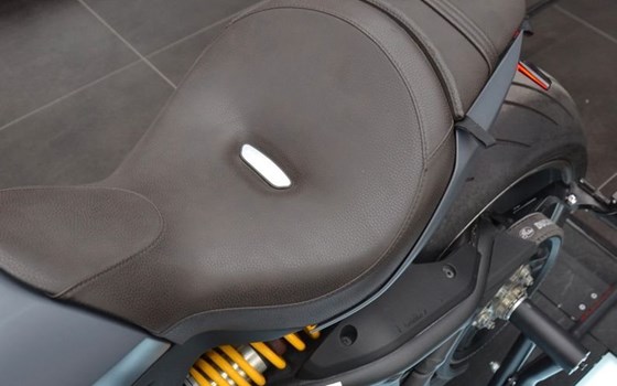 Gebrauchtmotorrad Ducati XDiavel - Bild 11